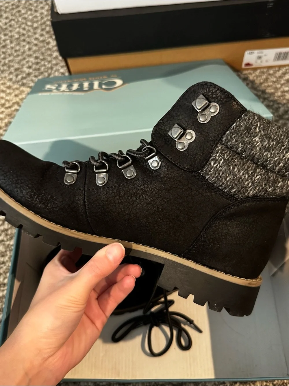 Womens Cliffs Black Lace-Up Knit-Cuff Ankle Boots